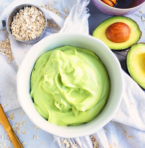 Avacado Face Mask, Diy Oatmeal Face Mask, Recipes Cucumber, Oatmeal Face Mask, Super Dry Skin, Beauty Tiktok, Diy Facial Mask, Party Sleepover, Avocado Mask