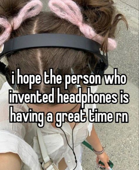 Pink Hairstyles, Hairstyles Aesthetic, Sony Headphones, Aesthetic Life, Aesthetic Tumblr, Online Diary, Kpop Funny Bts, Life Memes, Whisper Confessions