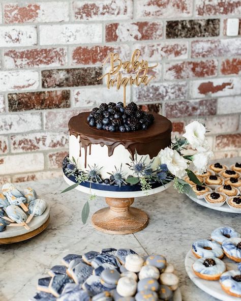 Inspired By This on Instagram: “This cake is almost too cute to eat!! As are the rest of these blueberry themed desserts for the indigo baby shower! See all the sweetness…” Blueberry Themed Cake, Blueberry Table Decorations, Blueberry Baby Shower Ideas, Berry Sweet Baby Shower Theme Blueberry, Blueberry Themed Baby Shower Ideas, Blueberry Baby Shower Theme, Blueberry Cheesecake Cookies, Lemon Blueberry Bars, Shower Vintage