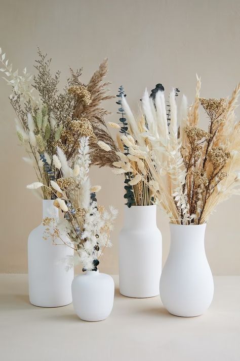 Dried Flower Arrangements pampas Grass Wedding Centerpiece - Etsy Neutral Fake Flower Arrangements, Dried Floral Bud Vases, Minimalistic Centerpieces, Flower Arrangements Pampas, Dried Grass Arrangements, White Vase With Flowers, Grass Arrangements, White Ruscus, Spiral Eucalyptus