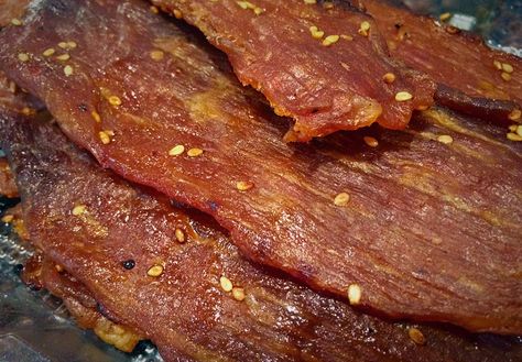 Korean Bbq Jerky Recipe, Korean Beef Jerky Recipe, Korean Bbq Marinade, Jerkey Recipes, Pork Jerky, Korean Pork, Jerky Recipe, Bbq Marinade, Beef Jerky Recipes