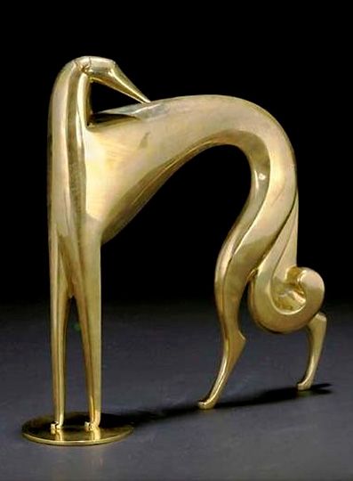 art-deco-greyhound-hagenauer-397x540 Greyhound Art, Art Deco Sculpture, Dog Sculpture, Art Deco Architecture, Deco Furniture, Art Deco Furniture, Art Deco Period, Interior Deco, Art Deco Era