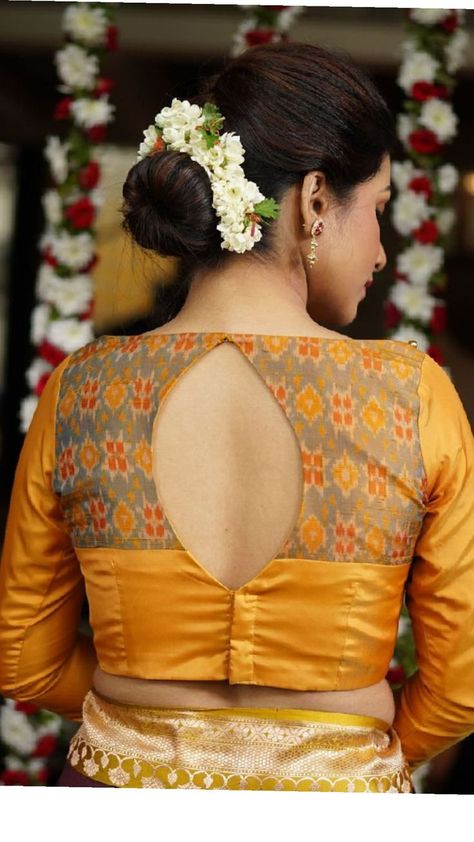 Pinterest Blouse Designs, Border Sarees Blouse Designs, Blouse Back High Neck Designs, Front Huk Blouse Design, Boatneck Blouse Design, Blouse Designs Silk Back Design, Cotton Silk Blouse Design, Collared Blouses For Sarees, Ikkat Silk Blouse Designs