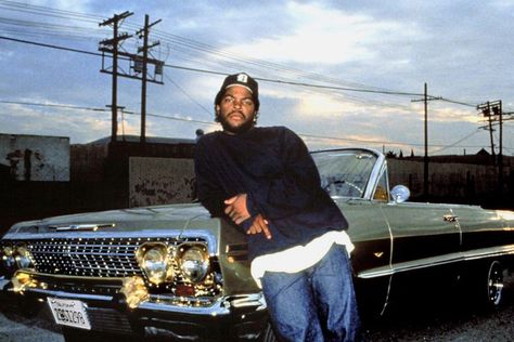 Ice Cube Rapper, Cube Car, 90s Rappers Aesthetic, Hood Wallpapers, Boyz N The Hood, 90s Rappers, Hip Hop Classics, 90s Rap, 90s Hiphop