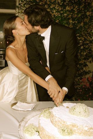 Emilia Wickstead wedding - #cuttingthecake Wickstead Wedding, Emilia Wickstead, Wedding Mood Board, Wedding Goals, Wedding Mood, Italian Wedding, Wedding Photo Inspiration, Wedding Shots, Dreamy Wedding