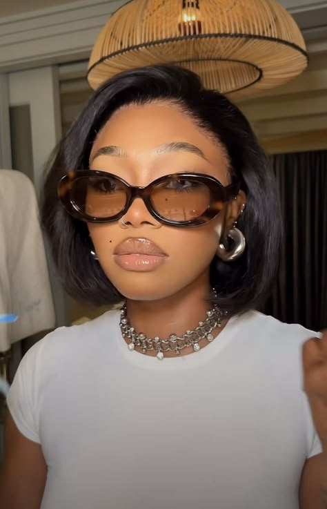 Black Women Sunglasses, Uche Natori, Sunglasses Black Women, Flawless Face Makeup, Brown Girls Makeup, Diy Wig, Makeup For Black Skin, Black Femininity, Baddie Hairstyles