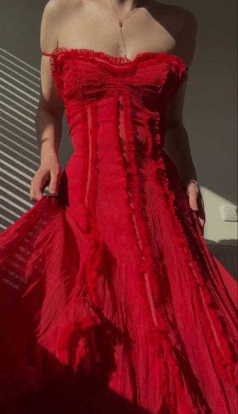 Pearls With Red Dress, Red Dress Stage Outfit, Midsummer Dress, Ghost Clothes, Red Flowy Dress, Long Flowy Dress, Black Tie Dress, Dressy Fashion, Red Prom Dress