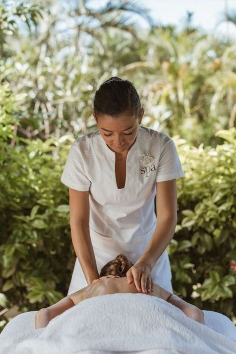 Tropical Pavilion, Spa Photoshoot Ideas, Spa Lifestyle, Hotel Uniforms, Hotel Photoshoot, Spa Photos, French West Indies, Spa Uniform, Head Spa