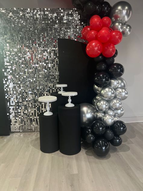 Rare, black and silver balloons Black And Silver Balloons, Sequence Wall, Gray Party Decorations, Royal Theme Party, 21st Birthday Party Themes, Party Balloons Diy, Silver Balloons, Reputation Era, Silver Balloon