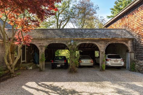 Beautiful Carport Ideas, Carriage House Garage, Garage Exterior, Devine Design, Countryside House, Stone Cottage, Carriage House, New York Apartment, French Country Cottage