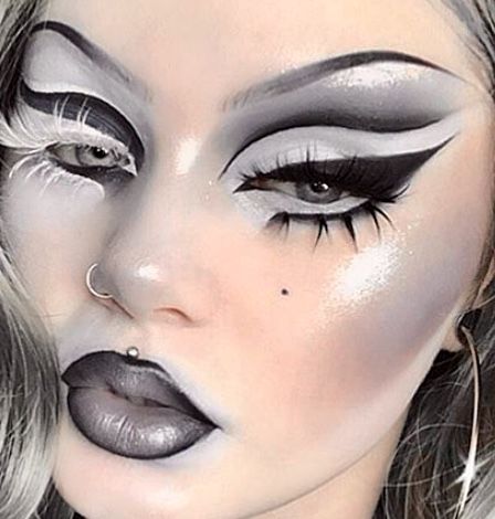 Drag Eye Makeup, Drag Makeup Looks, Gothic Eye Makeup, White Eye Makeup, Black And White Makeup, Drag Make-up, Drag Queen Makeup, Drag Makeup, Halloween Makeup Inspiration