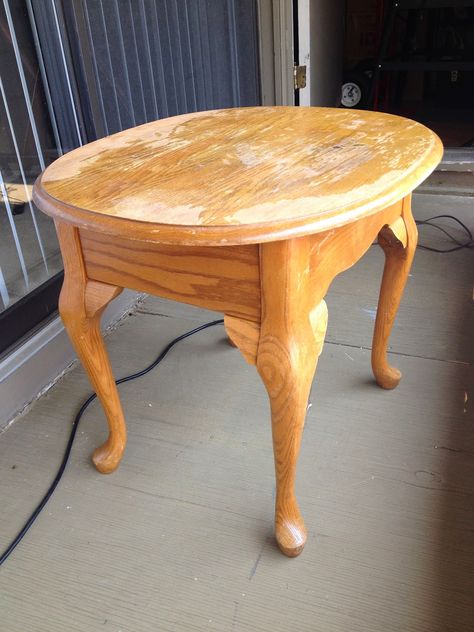 Old Wood Side Table Makeover, Refinish End Tables Ideas, Oval End Table Makeover, Oak End Tables Redo, Antique End Tables Living Rooms, Retro End Tables, Repaint End Table, Wood End Table Makeover, Refinishing Oak End Tables