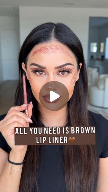 Christen Dominique on Instagram: "All you need is brown lip liner🤎
@emilywoodmakeup 

#lipliner #liplinerhack #makeup #makeuptutorial" Brown Lip Liner And Red Lipstick, Brown Lip Liner With Pink Lipstick, Lip Liner Hacks, Lipliner Tutorial, Contour Hacks, Lip Liner Tutorial, Brown Lip Liner, Christen Dominique, Makeup Mistakes