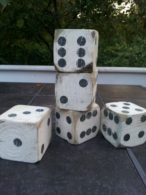 Free wood from my brothers deck+inspiration from Pinterest= Lawn dice . We love them.  They are both decorative and functional! I used 4x4 post cut to 3 1/2" , left over paints and a sander to distress them a little. 4x4 Posts Ideas, 4x4 Wood Projects, 4x4 Crafts, Post Crafts, 4x4 Wood Crafts, Scrap Wood Ideas, Wood Dice, Small Wood Crafts, Scrap Wood Crafts