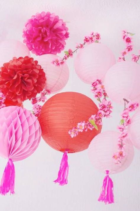 Mulan Birthday Party Ideas, Mulan Birthday Party, Kawaii Party Ideas, Korean Theme Party Ideas, Mulan Table Decorations, Mulan 1st Birthday Party Ideas, Mulan Party Ideas, Mulan Party, Mulan Party Decorations