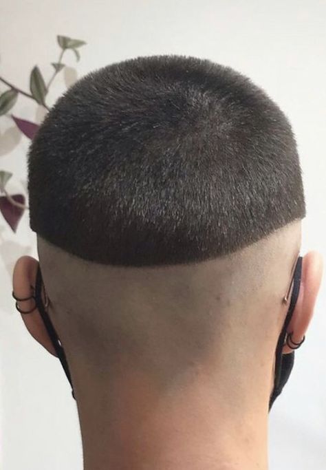 Helmet Haircut, Mushroom Haircut, Androgynous Hair, Chili Bowl, Cute Haircuts, Super Short Hair, Bowl Cut, Mens Hairstyles Short, Haircuts For Men