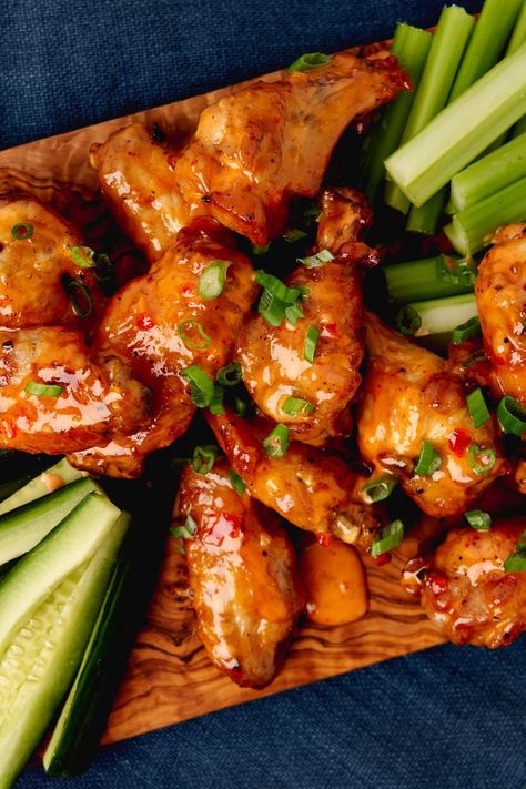 Bang Bang Wings Bang Bang Wings Recipe, Bang Bang Chicken Wings Air Fryer, Bang Bang Wings, Bang Bang Chicken Wings, Chicken Wing Sauces, Tastemade Recipes, Chicken Entrees, Winner Winner Chicken Dinner, Air Fryer Dinner Recipes