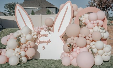 Bunny Rabbit Theme Birthday Party, Bunny Theme Centerpieces, Rabbit Balloon Decoration, Somebunny Is On The Way, Bunny Birthday Backdrop, Bunny Balloon Decorations, Some Bunny Is One Balloon Arch, Some Bunny Is Turning One Balloon Arch, Bunny Decorations Party Ideas