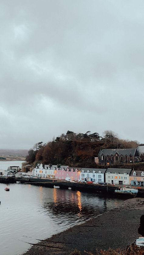 A complete guide to Portree Scotland,. Discover the best things to do, Skye tours, accommodation, and restaurants in Portree on the Isle of Skye. Portree Scotland, Portree Isle Of Skye, Scotland Road Trip, The Isle Of Skye, Skye Scotland, Winter Top, Scotland Highlands, Scottish Landscape, Wonderful Life