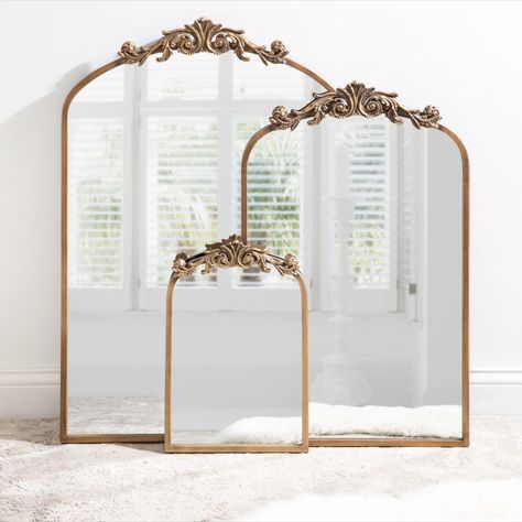 This gorgeous ornate framed arch mirror from Wayfair brings serious that girl aesthetic, and would look stunning in every room in your home Glam Table, Classic Mirror, Chic Mirror, Arched Mirror, Large Wall Mirror, Arch Mirror, Entryway Bathroom, Beautiful Mirrors, Mantle Decor