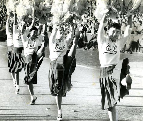 50s cheerleaders doing high kicks! Watch the documentary 'The Truth Behind The Pompoms' - trailer on www.cheercoach.net Modest Cheerleading Uniforms, School Popularity, 70s Cheerleader Aesthetic, 60s Cheerleader Aesthetic, 1950s Cheerleader, 1960s Cheerleaders, Roswell Alien, Vintage Cheerleader, 1960s School