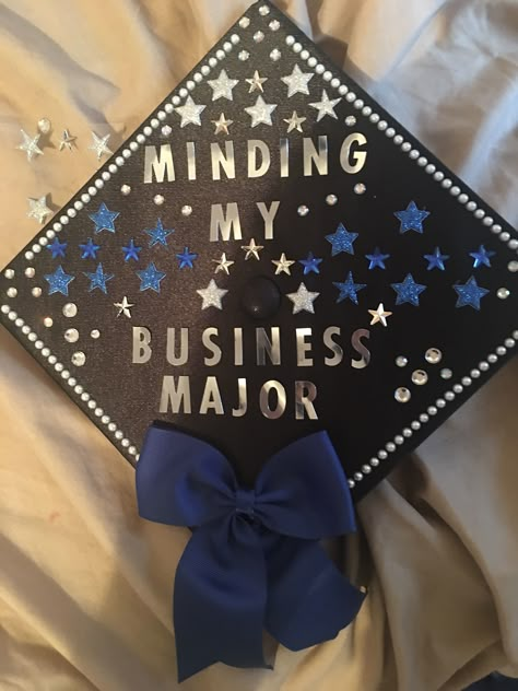 Graduation Cap Designs For Business Major, College Grad Cap Ideas Business, Marketing Graduation Cap Ideas, Business Graduation Cap Ideas, Business Grad Cap, Business Graduation Cap, Cute Graduation Cap Ideas, Hogwarts Graduation, Senior Caps