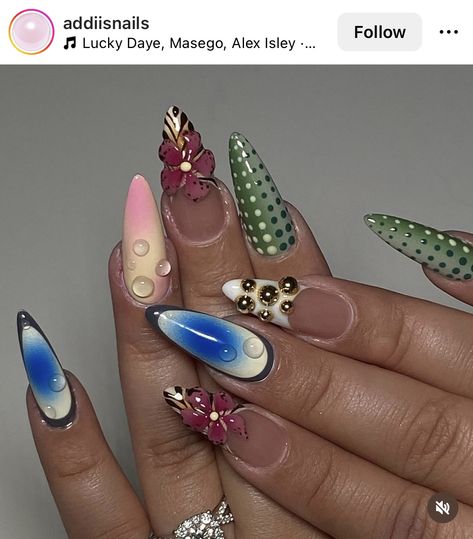 Nails With Polka Dots, Nails Floral, Y2k Nails, Nail Photos, Manicure At Home, Nail Games, Elegant Floral, Flower Nails, Floral Designs