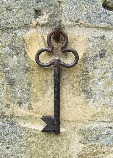 This massive key was hanging on a wall in the corner of the market place. I’m not sure what the point of a key that’s fixed to the wall is. Door Knobs And Knockers, Under Lock And Key, Irish Cottage, Old Keys, Old Key, Antique Keys, Rusty Metal, Locks & Key, Key To My Heart