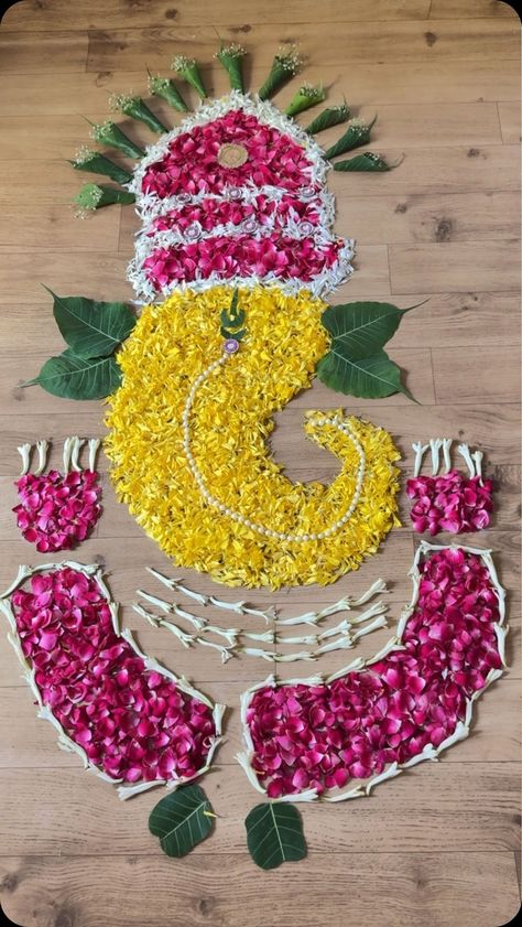 Indu Sharma | All set for 22 January!! Lets get the festive vibe again on the feed as we get to celebrate the most Auspicious Event ❤️ Jai Shree Ram 🙏🏻 .... | Instagram Ganpati Decoration Ideas, Flowers Rangoli, Mandir Decoration, Ganpati Festival, Janmashtami Decoration, Decoration For Ganpati, Happy Janmashtami, Diwali Diy, Diwali Decor