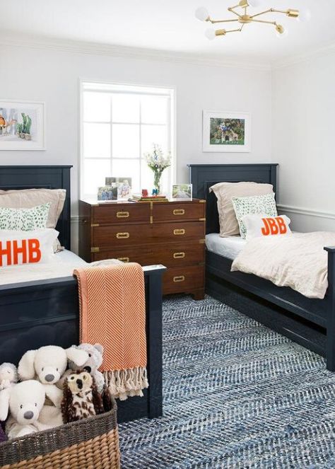 shared boys rooms 5 Kids Room Ideas For Boys, Orange Kids Rooms, Room Ideas For Boys, Twin Beds For Boys, Twin Boys Bedroom, Boy And Girl Shared Bedroom, Shared Boys Rooms, Cozy Baby Room, Kids Room Ideas