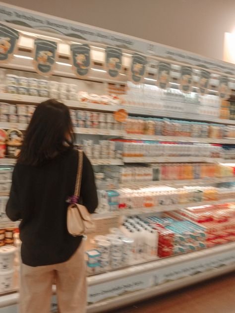 Supermarket Supermarket Date, One Fine Day, Star Pictures, Convenience Store, Blog Post, Blog Posts, Mirror Selfie, Lost, Mirror