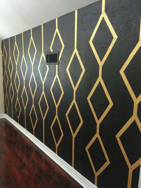 Gold Paint Designs On Wall, Black And Gold Wall Paint Ideas, Black And Gold Accent Wall Bedroom, Black White And Gold Painted Wall, Accent Wall Black And Gold, Gold Line Wall Design, Black Pattern Accent Wall, Rectangle Accent Wall, Accent Wall With Gold Lines