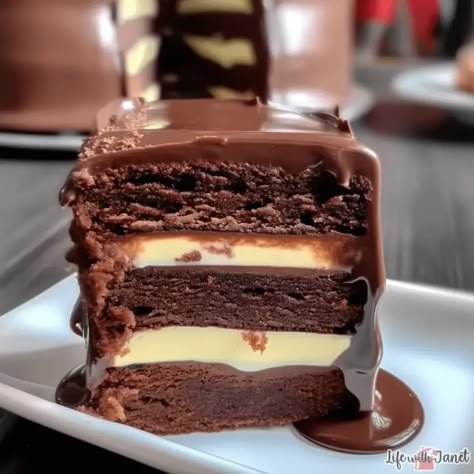 Brazilian Chocolate Cake, Chocolate Cake Swiss, Swiss Chocolate Cake Recipe, Condensed Milk Chocolate Cake, Chocolate Swiss Cake, Swiss Chocolate Cake, Holiday Chocolate Cake, Most Amazing Chocolate Cake, Chocolate Chocolate Cake