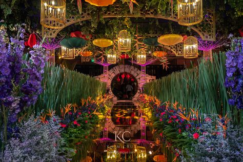 Crazy Rich Asians Wedding Theme, Rich Asian Wedding, Crazy Rich Asians Theme, Crazy Rich Asians Aesthetic, Crazy Rich Asians Wedding, Asian Wedding Themes, Debut Themes, Rich Wedding, Debut Theme