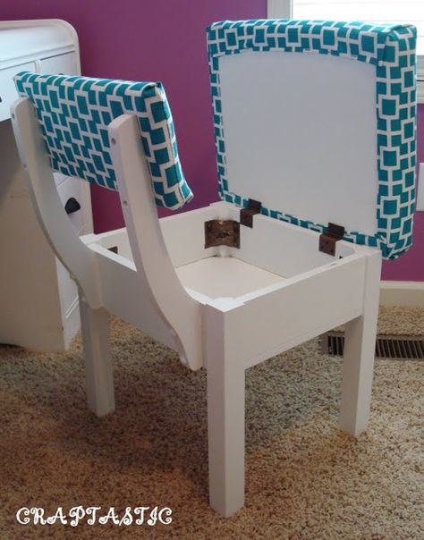 CRAPTASTIC: The Secret Compartment! Storage Chair, Bees Knees, Ikea Hacks, Cool Chairs, Smart Design, Hidden Storage, A Chair, Built In Storage, Furniture For Small Spaces