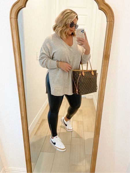 Plus Size Fall Comfy, Plus Size Work Outfits With Tennis Shoes, Casual Winter Outfits Plus Size Simple, Everyday Outfits Plus Size Casual, Modern Business Casual Women Plus Size, Best Travel Outfits For Plus Size Women, Cute Comfy Outfits For Summer Plus Size, Cool Mom Outfits Plus Size, Plus Size Athleisure Outfits Fall