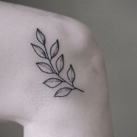 Knee Stick And Poke Tattoo, Knee Leaf Tattoo, Small Knee Tattoo, Simple Knee Tattoos, Upper Knee Tattoo Women, Side Knee Tattoo, Side Of Knee Tattoo, Tattoos Knee, Upper Knee Tattoo