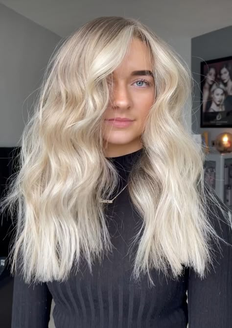 Bright Blonde Foils, Long Cool Blonde Hair, Bright Beige Blonde Hair, Opal Blonde Hair, Clean Blonde Hair, Fully Blonde Hair, Scandi Hairline Blonde, Bright Blonde Hair With Lowlights, Blonde Blended Roots