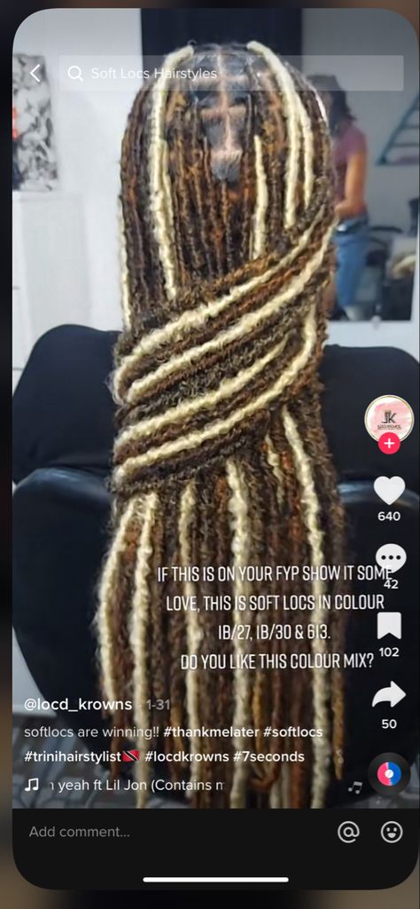 Brown And Blonde Faux Locs Black Women, Brown And Blond Faux Locs, Black Blonde And Brown Locs, Black Brown And Blonde Soft Locs, Brown And Blonde Soft Locs Black Women, Soft Locs With Color Blonde And Black, Mixed Color Soft Locs, Mixed Color Faux Locs, Honey Blonde Faux Locs Black Women