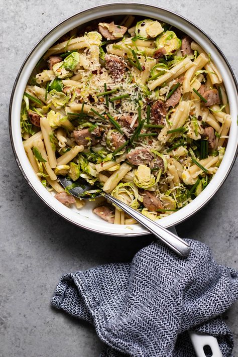 Pasta With Brussel Sprouts, Brussel Sprout Pasta, Chicken Sausage Pasta, Fodmap Friendly Recipes, Sausage Ingredients, Bowl Meals, Chicken Apple, Sausage Pasta Recipes, Weekly Dinner