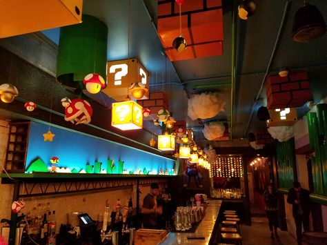 Great Super Mario Themed Pop-Up Bar – Fubiz Media Bar Pop Up, Bar Geek, Arcade Bar, Game Cafe, Pop Up Bar, Cool Pops, Video Game Rooms, Bar Games, Geek Gifts