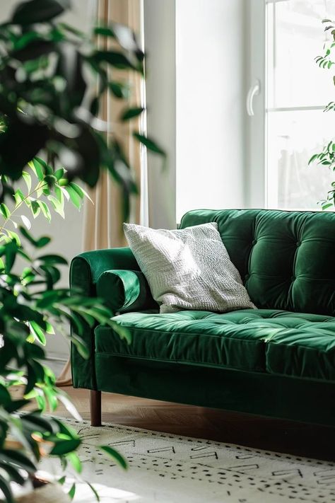 Discover elegant ways to accentuate your living room with "How To Style A Green Velvet Sofa: Luxurious Decor Ideas" for a chic, upscale ambiance. Pillows For Emerald Green Couch, Pillows For Green Sofa, Green Velvet Sofa Color Combinations, Emerald Green Velvet Sofa, Velvet Green Couch, Green Furniture Living Room, Emerald Green Couch, Sofa Colour Combinations, Green Velvet Sofa Living Room