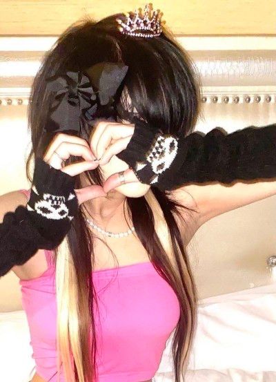 Emo Scene Aesthetic, Scene Pfp, Emo Scene Girls, 2000s Scene, Y2k Scene, Emo Princess, Emo 2000s, Scene Aesthetic, Scene Girl