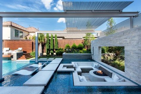 Backyard Swimming Pool Design Ideas | HGTV Moderne Pools, Luxury Swimming Pools, Outdoor Remodel, Luxury Pools, Modern Pools, Pool Lounge, Dream Pools, Modern Backyard, Luxury Pool