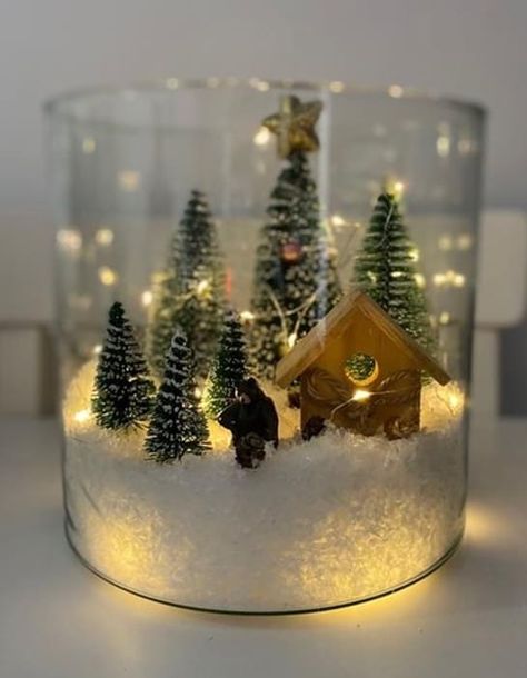 Christmas Vase Filler Ideas, Christmas Fairy Garden, Christmas Candle Centerpiece, Winter Christmas Scenes, Mason Jar Centerpiece, Christmas Decorations Centerpiece, Clever Comebacks, Christmas Candle Decorations, New Year Decoration