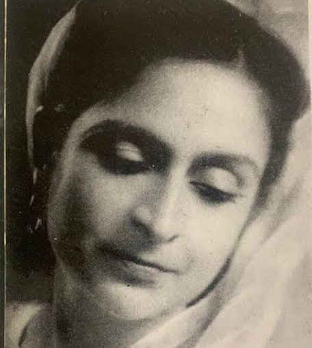 Daak on Instagram: “Just leaving our favorite photo of the ever radiant and graceful Amrita Pritam here to make your day :) #amrita #amritapritam…” Sahir Ludhianvi, Amrita Pritam, Startup Branding, Branding And Marketing, Tech Startups, Dark Ages, Original Song, Web Development, E Commerce