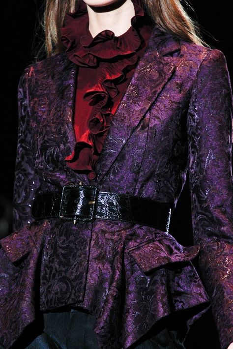 Purple Outfits, Purple Fashion, Fashion Shows, Mode Inspiration, Dandy, Fashion Details, Runway Fashion, Fashion Inspo Outfits, High Fashion