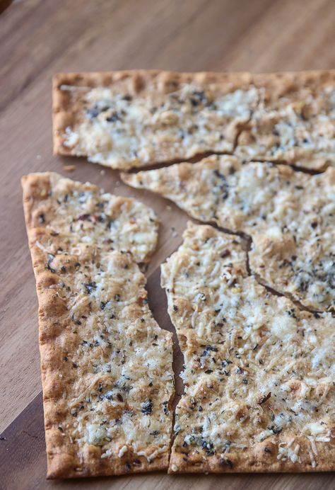 Lavash Crackers Recipe, Lavash Bread Recipe, Lavash Recipes, Roll Up Sandwiches, Soft Flatbread, Lavash Bread, Parmesan Chips, Parmesan Crisps, Flatbread Recipes