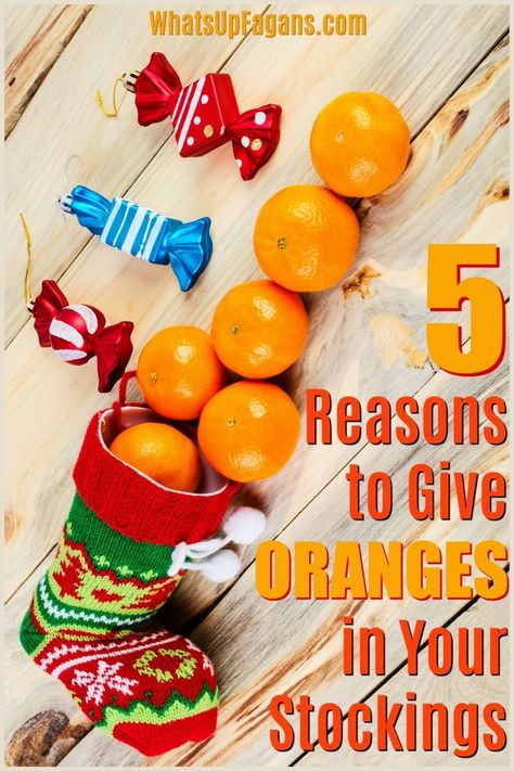 Christmas oranges - Oranges in stockings - Holiday Christmas Stocking tradition - Traditional Stocking Stuffer #stockingstuffer #oranges #Christmastraditions Traditional Stocking Stuffers, Christmas Oranges, Holidays Ideas, Orange Christmas, Wood Working Gifts, Holiday Food, Christmas Gift Guide, Christmas Family, Christmas Theme