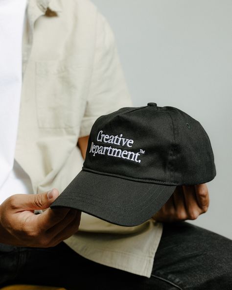 Limited restock of our popular Black Hat is live! ⚠️ Grab it before it sells out again Cap Logo Design Ideas, Hat Branding Ideas, Streetwear Product Photography, Hat Photoshoot Ideas, Golf Style Men, Cap Photography, Cap Photo, Hat Photography, Streetwear Caps